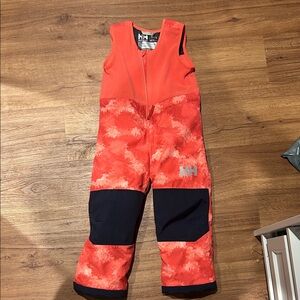 Helly Hansen Kids' Vibrant pink and Navy adjustable bibs